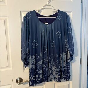 Elegant Blue Floral Women's Top